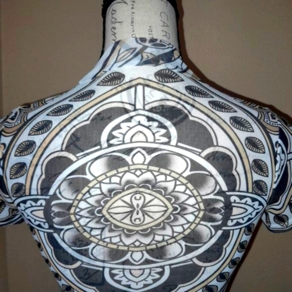 NWOT Mesh Artistic Design Bodysuit - Picture 7 of 7